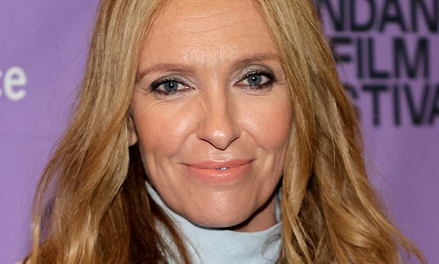 Muriel's Wedding star Toni Collete refuses to use a sex coach in films