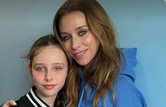 Newly-single Una Healy poses with lookalike daughter Aoife on her 11th birthday