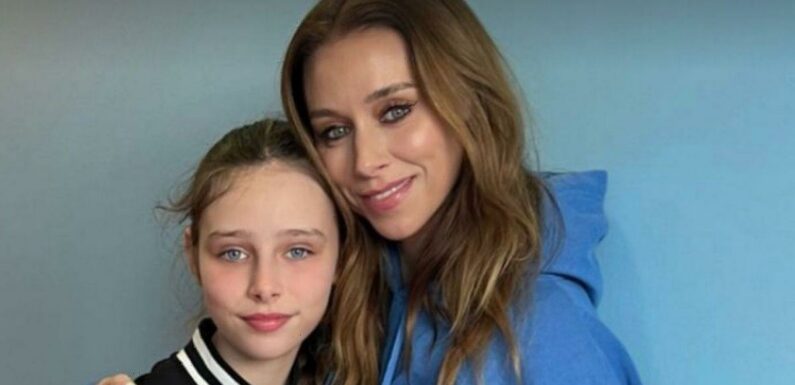 Newly-single Una Healy poses with lookalike daughter Aoife on her 11th birthday