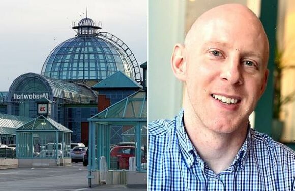 Parents waited 50 minutes for paramedics to arrive for son who died