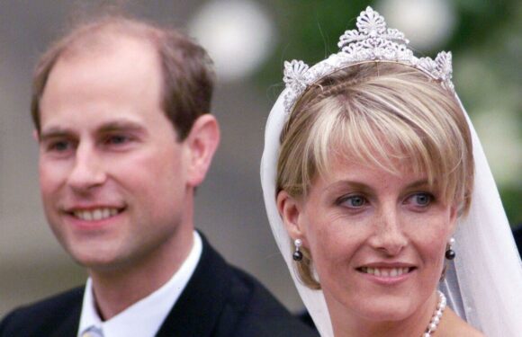 Prince Edward designed Sophie Wessexs bold cross pendant at wedding