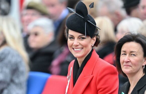 Princess Kate pays tribute to Wales in red coat and leek brooch