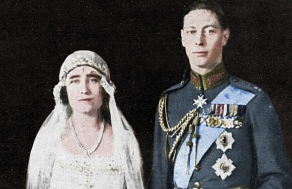 Queen Mother wore ivory wedding dress but she also skipped tradition