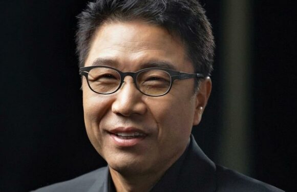 SM Entertainment Battle: Court Backs Lee Soo-Man, Blocks Kakao Share Purchase and Dilution of HYBE
