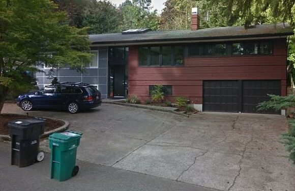 Stalker kills woman and her husband after climbing through window