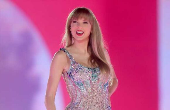 Taylor Swift Kicks Off ‘Eras Tour’ in Glendale – First Show Details, Including the Set List!