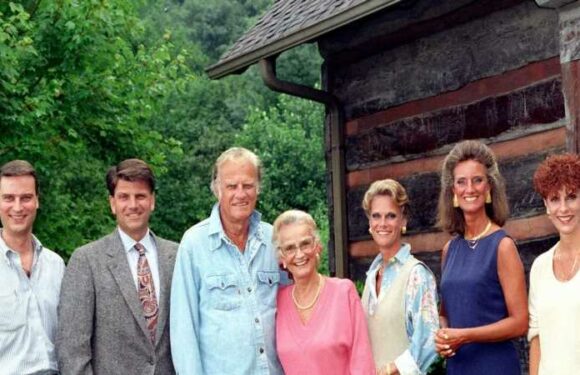 The Current Net Worth Of Evangelist Billy Grahams Family, Ranked