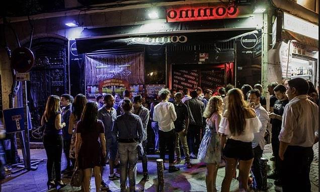 Two Brits arrested for 'trying to flee Spanish bar after £2,000 bill'