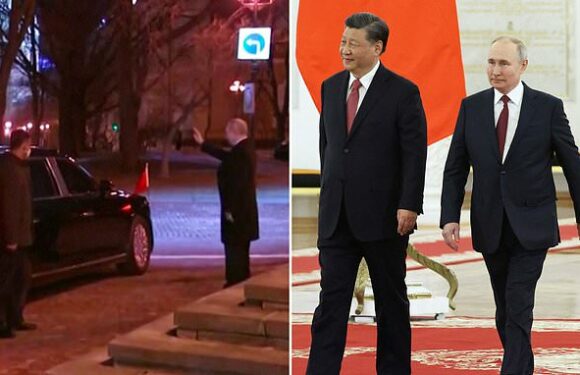Xi gets the red carpet treatment for a second day of talks with Putin