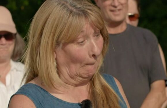 Antiques Roadshow guest taken aback by value of watch bought for £20