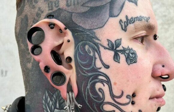 Dad with entire body tattooed promises ‘radical changes’ as he shares new ink