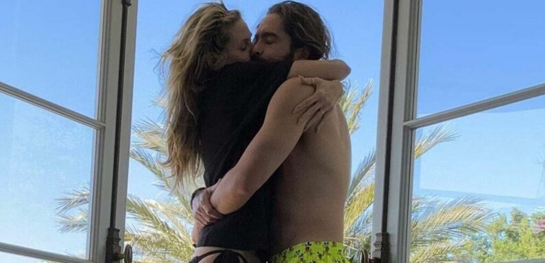Heidi Klum shows off endless legs in loved-up post with husband Tom