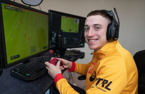 ‘I earn £50k-a-year playing FIFA on PS5 in my bedroom and so can you’