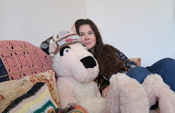 I’m a bargain hunter & saved thousands by haggling – I’ve swapped bananas for posh furniture & that's just the start | The Sun