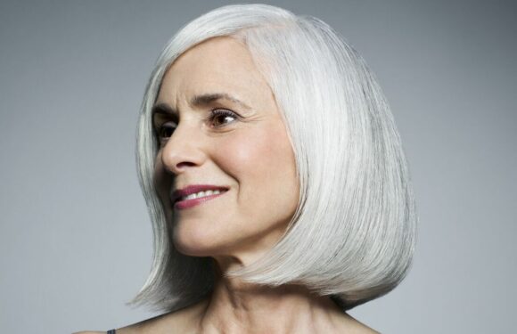 Makeup expert shares how to take off 10 years in 10 minutes