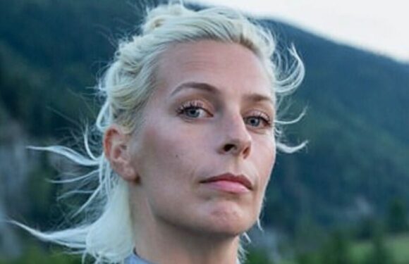 Sara Pascoe caught up in police raid as she films new BBC series