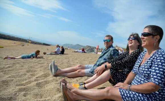 UK’s first ‘soft heatwave’ of the year to hit with sizzling 25C highs