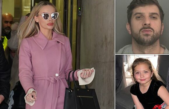 Was decision of Cashman's girlfriend to wear pink the final insult?