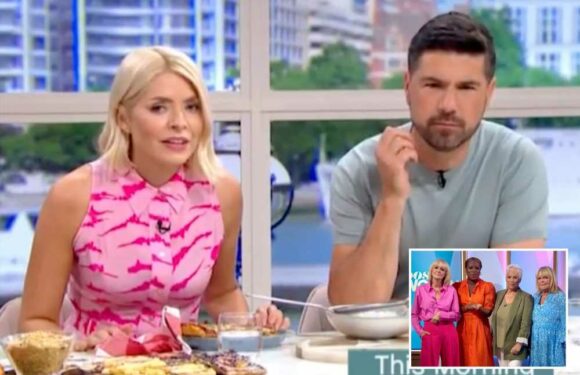 Holly Willoughby suffers awkward blunder during exchange with Loose Women on This Morning | The Sun