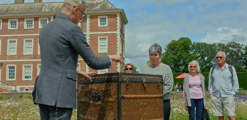 Antiques Roadshow guest startled to learn true value of £12 Louis Vuitton trunk