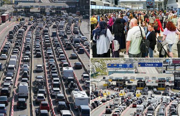 Cars pile up across UK but Saturday to see even WORSE travel chaos