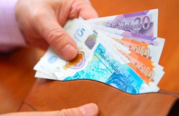 DWP issues warning over £750 cost of living payment scam