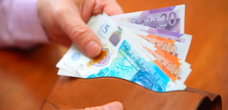 DWP issues warning over £750 cost of living payment scam