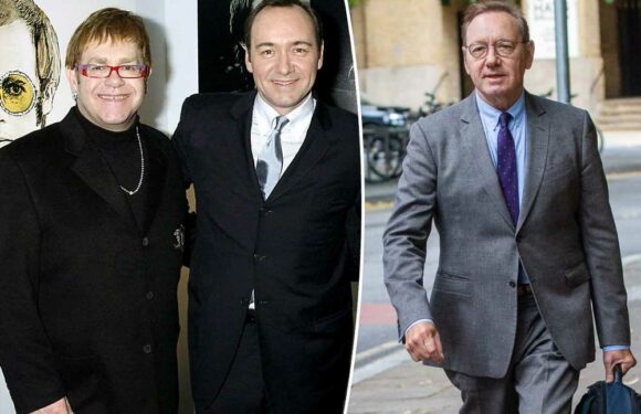 Elton John backs Kevin Spaceys testimony at actors sexual assault trial