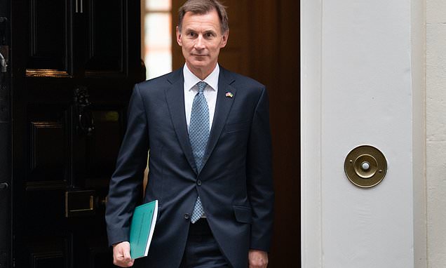 Gas drilling will go ahead in Jeremy Hunt's Surrey constituency