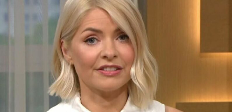 Holly Willoughby ‘moving on to pastures new’ as new job ‘ready and waiting’
