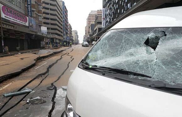 Huge explosion in Johannesburg bounces busses off road