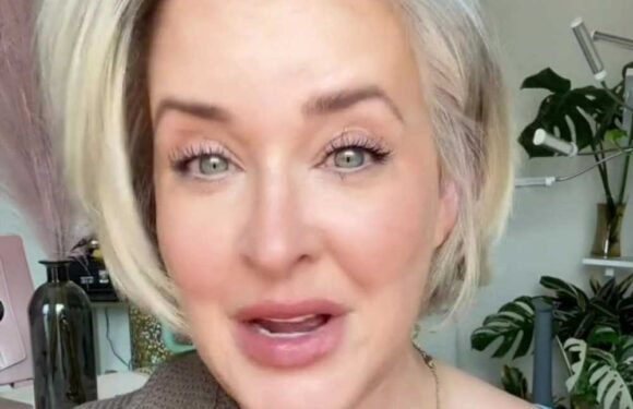 I’m a middle-aged beauty pro and here’s my secret make-up tip that takes ten years off of my face | The Sun