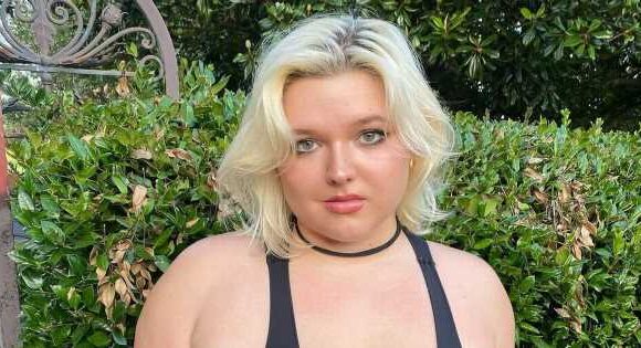 ‘I’m plus-size and hot – trolls insult me but I wear fat badge with pride’