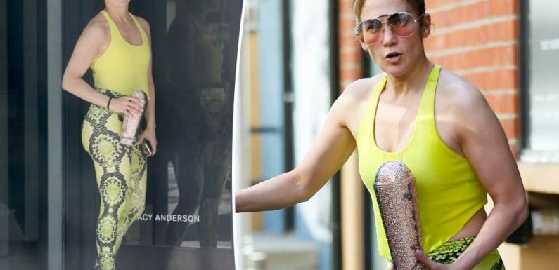 Jennifer Lopez shouts fk you as shes locked out of upscale gym