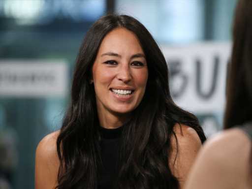 Joanna Gaines Created a Vintage-Style Patio Chair That Shoppers Call the ‘Perfect Lawn Chair'