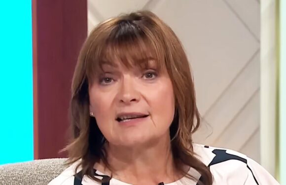 Lorraine Kelly shares heartbreak as elderly mother is rushed to hospital