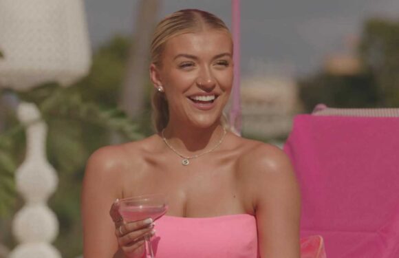 Love Island fans work out real reason Molly didn't tell Ella B about Mitch's 'fake' swipe as Whitney reveals the truth | The Sun
