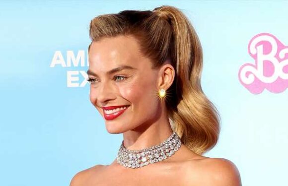 Margot Robbie Uses Lancer Skincare Cleanser