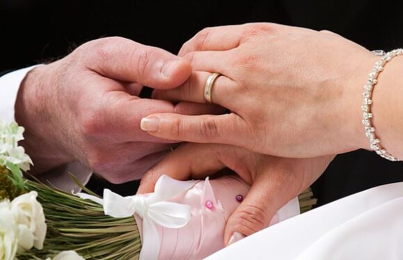 Married couples more likely to be together when children are teenagers