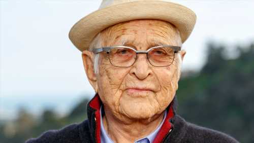 Norman Lear Is “Living In The Moment” As He Turns 101 – Watch The Video