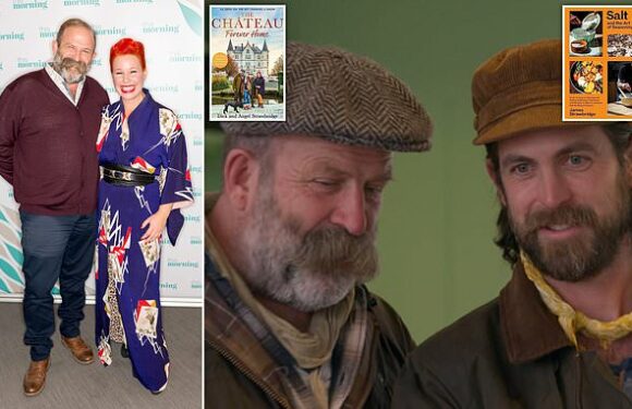 The Strawbridges go head to head in the battle of the books