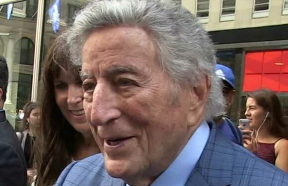 Tony Bennett Reveals Battle with Alzheimer's Disease