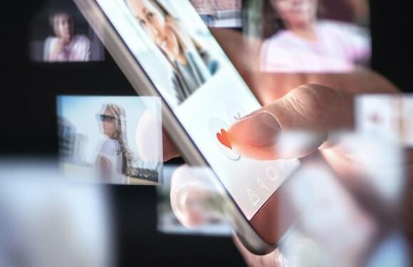 Ukranian women are setting 'honeytraps' for Russian soldiers