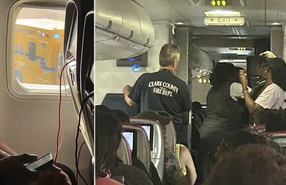 Vegas flight passengers pass out as Phoenix sets to break heat record