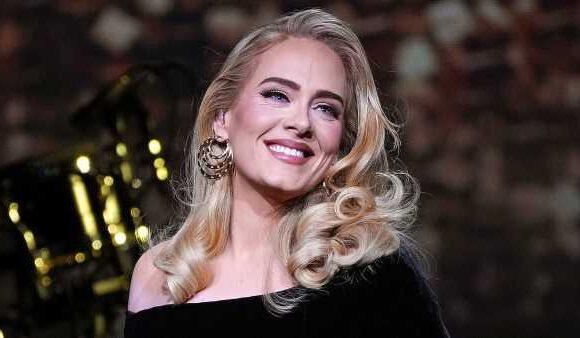 Adele reveals she is 'ready to be a mum again' during Las Vegas show