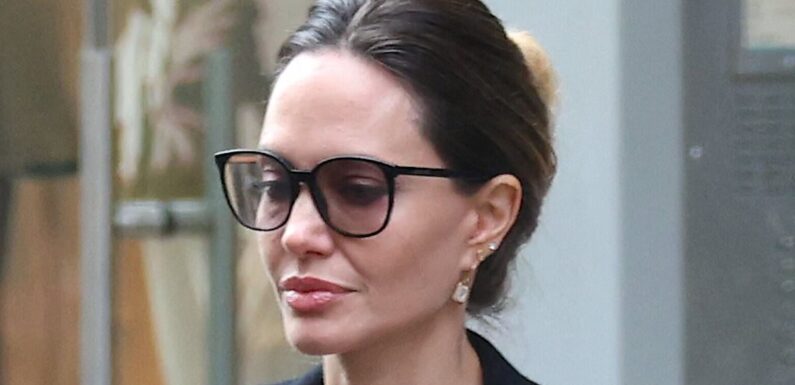 Angelina Jolie is ultra chic out with daughter Vivienne, 15, in NYC