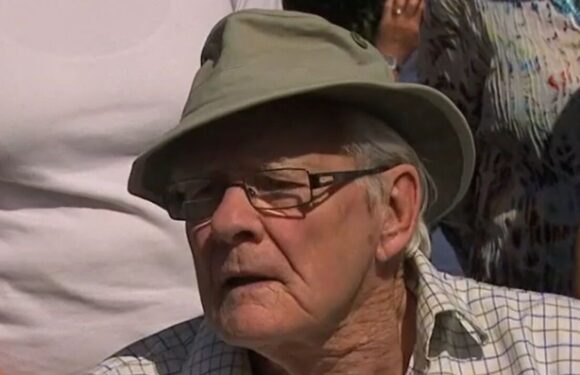 Antiques Roadshow guest left speechless over toy train valuation