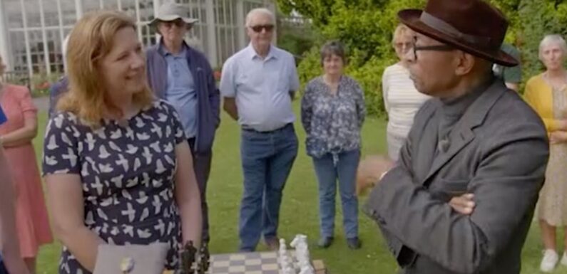 Antiques Roadshow guest refuses to sell ‘scruffy’ chess set worth small fortune