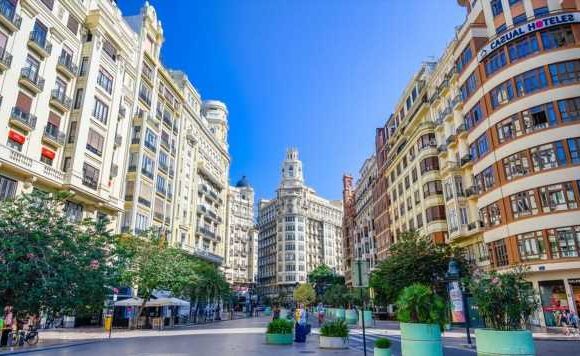 Astonishing moment ‘dead’ man comes back to life during autopsy