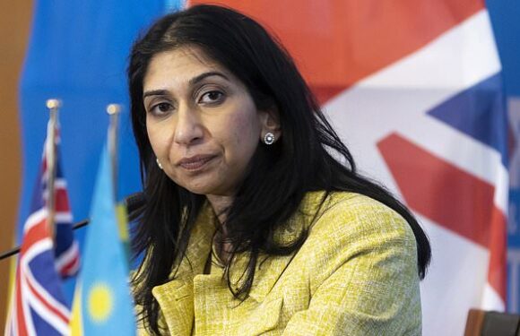 Braverman says lawyers who help migrants cheat system should be jailed